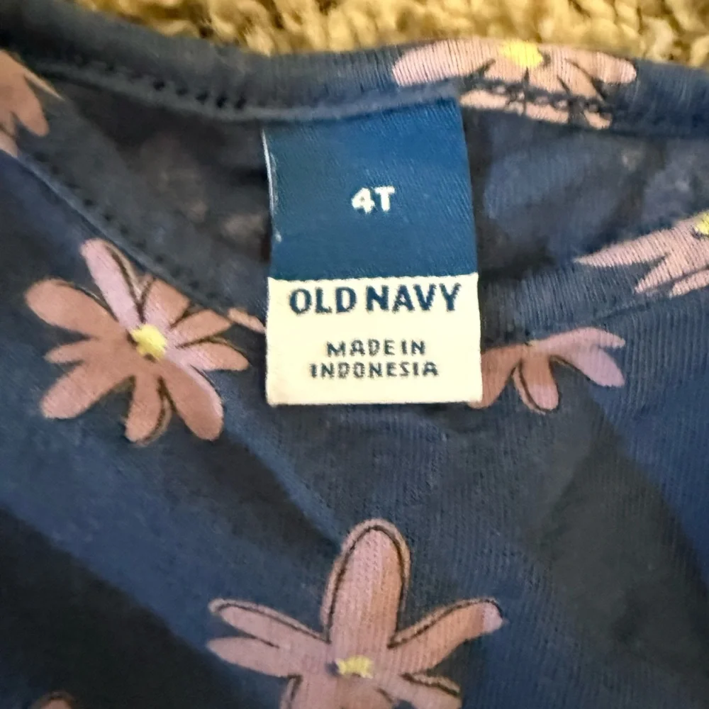 Old Navy brand old